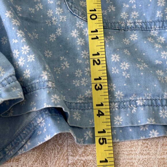 Vince Camuto Blue/White Jean Denim Floral Shorts size XL - Picture 6 of 9